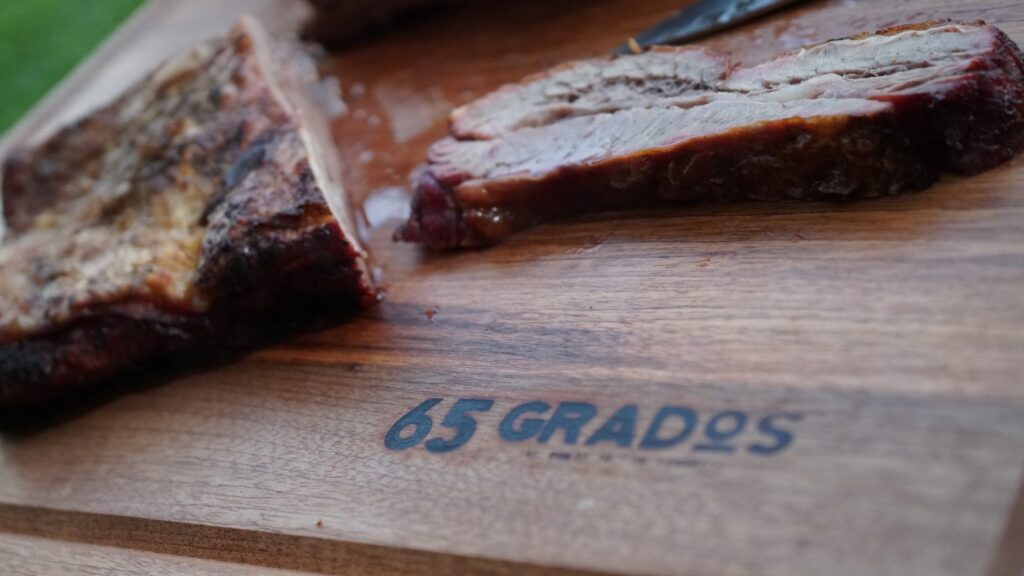 ¿Por qué una buena tabla de madera mejora tu experiencia al cocinar?